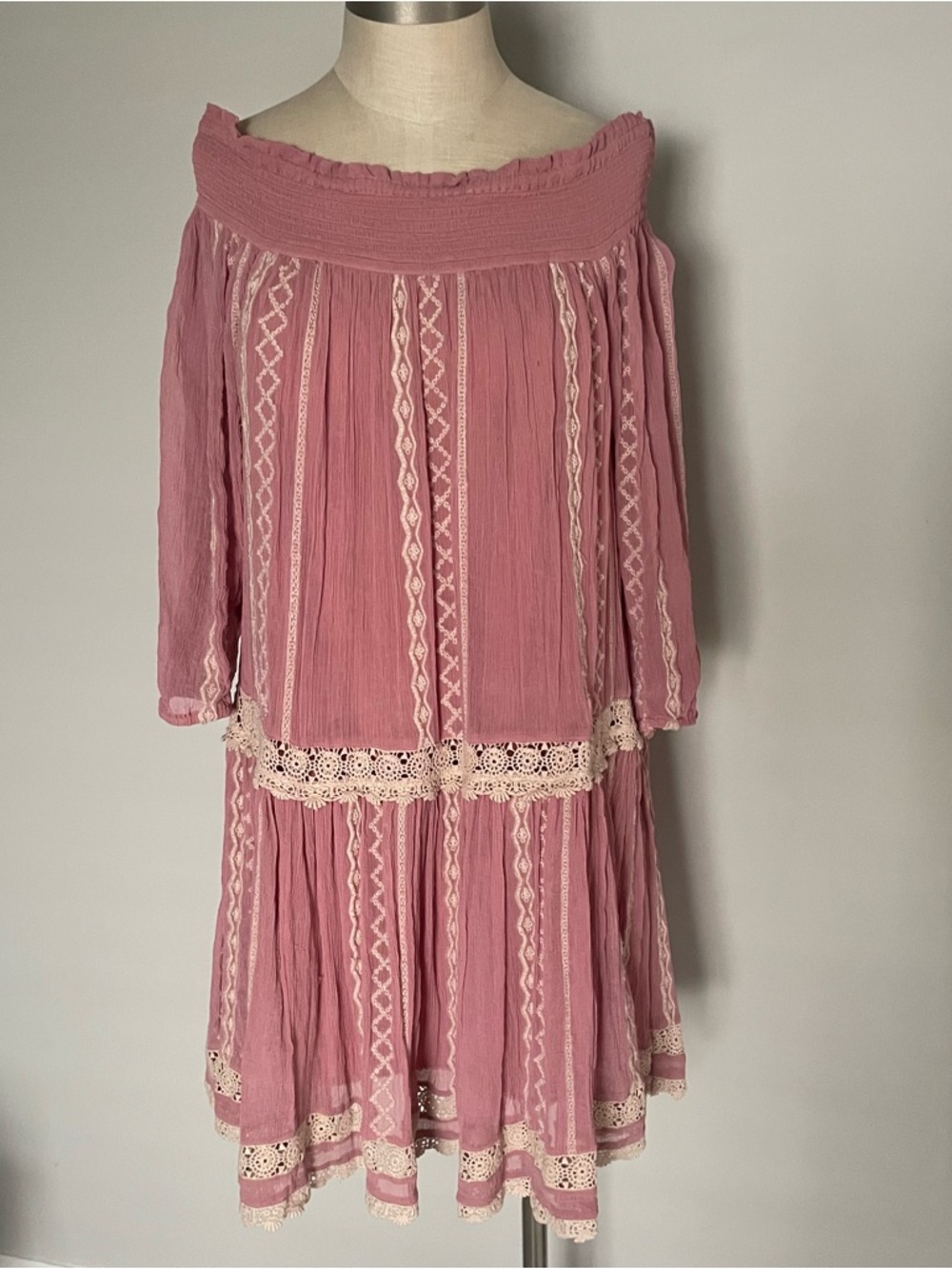 Floreat orchard lace rose gauze off the shoulders dress size M
